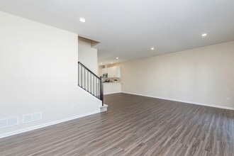 804 Neubauer Circle in Lindenhurst, IL - Building Photo - Building Photo