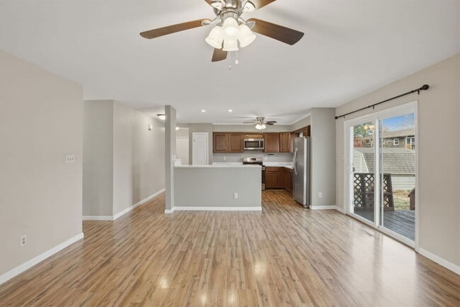 21580 Columbia St in Lexington Park, MD - Building Photo - Building Photo