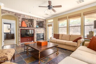 18533 Verdin Rd in Goodyear, AZ - Building Photo - Building Photo