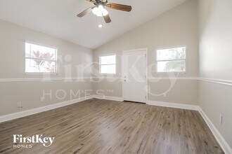 522 Whittingham Pl in Lake Mary, FL - Foto de edificio - Building Photo