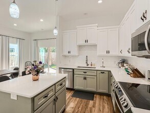 644 Cypress Ln in Cottonwood Shores, TX - Building Photo - Building Photo