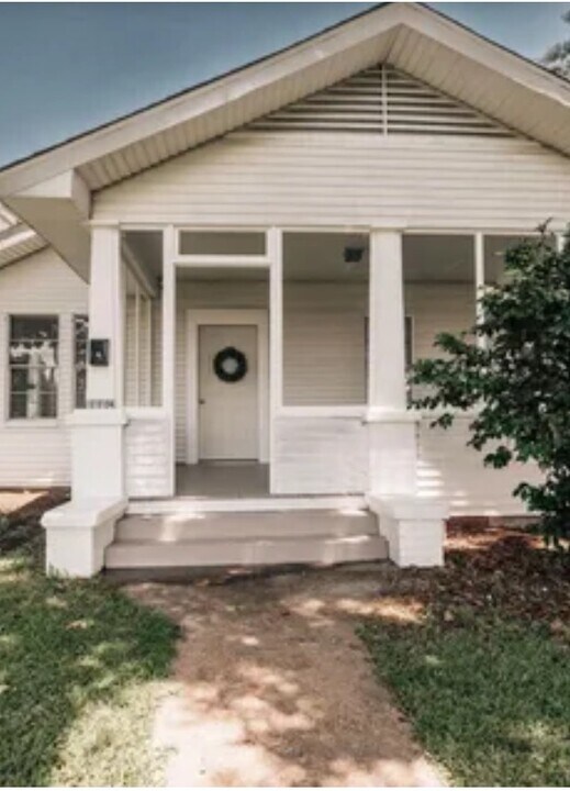 1114 Cole Ave in Monroe, LA - Building Photo