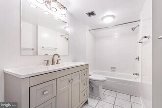 205 E Joppa Rd-Unit -305 in Baltimore, MD - Building Photo - Building Photo