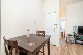 109 Bloomfield St in Hoboken, NJ - Building Photo - Building Photo