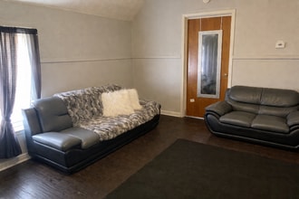 743 7th St NW, Unit 2 in Grand Rapids, MI - Building Photo - Building Photo