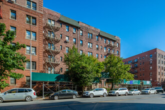 2515 Glenwood Rd in Brooklyn, NY - Building Photo - Building Photo