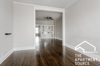 2523 N California Ave in Chicago, IL - Building Photo - Building Photo