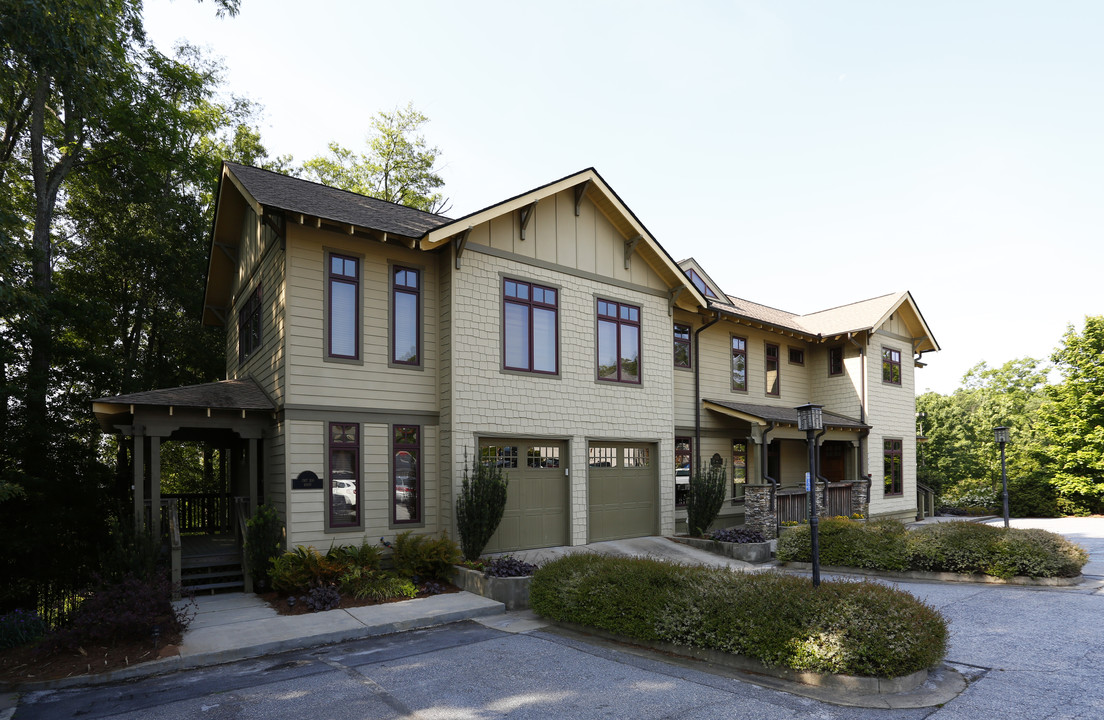 Condominium in Greenville, SC - Building Photo