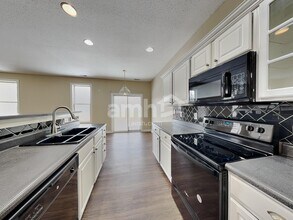 5902 Cabot Dr in Indianapolis, IN - Building Photo - Building Photo