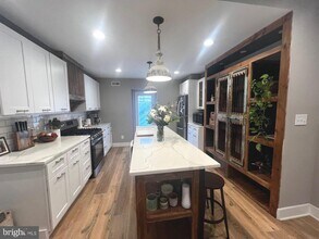 1929 Dudley St in Philadelphia, PA - Building Photo - Building Photo