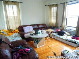 17-19 Washington St., Unit 311 in Malden, MA - Building Photo