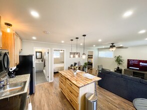 1845 Portland St in Klamath Falls, OR - Building Photo - Building Photo