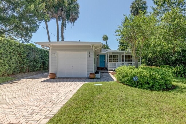 property at 1141 Valencia Ave