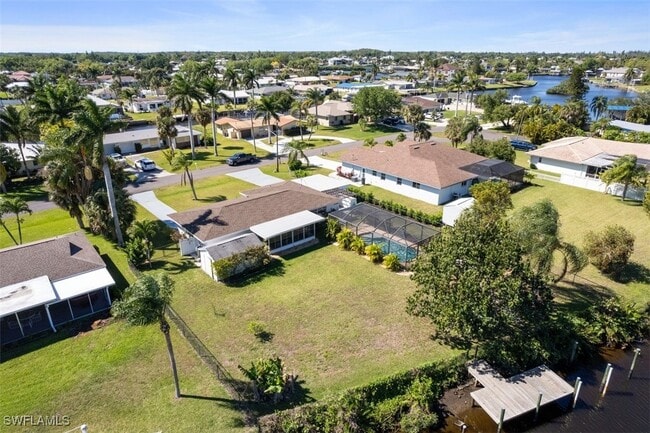 13880 Lazy Ln in Ft. Myers, FL - Building Photo - Building Photo