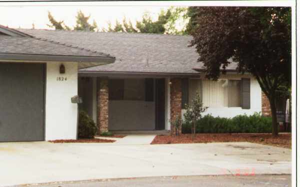 1824-1826 Bradford Ct in Modesto, CA - Building Photo