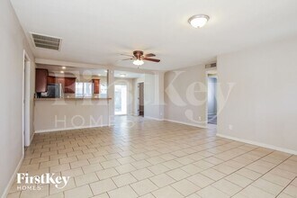 2907 E Michelle Dr in Phoenix, AZ - Foto de edificio - Building Photo