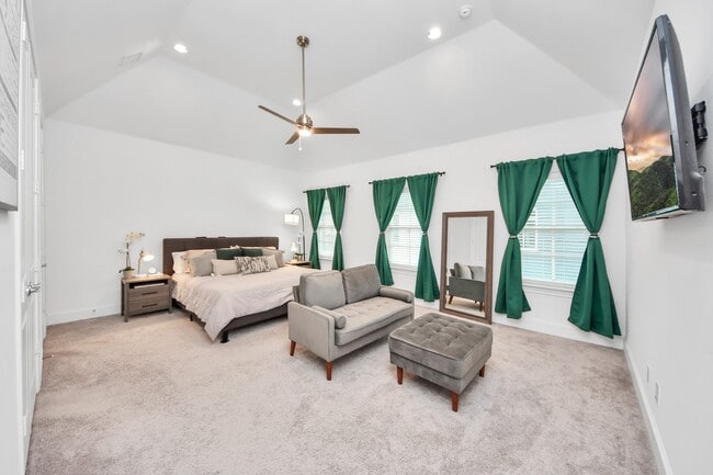 property at 624 Delmar St