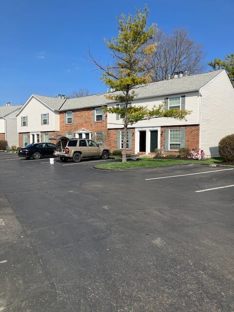 7310 Chaparral Rd in Columbus, OH - Building Photo