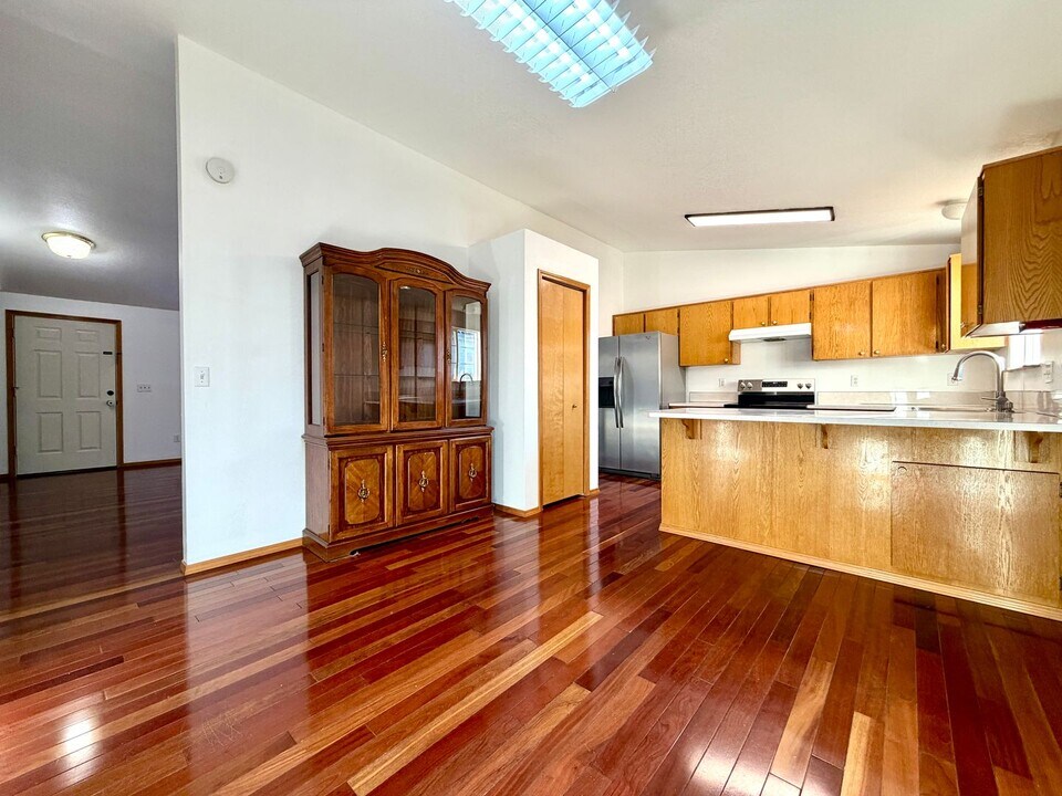 2607 SE 84th Ave in Portland, OR - Building Photo