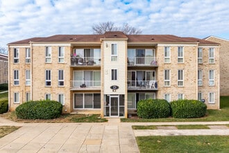 The Apartments at Elmwood Terrace in Frederick, MD - Building Photo - Building Photo