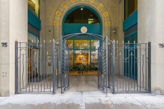 75 Folsom St in San Francisco, CA - Building Photo - Building Photo