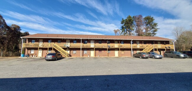 property at 3011 Broadbay Dr