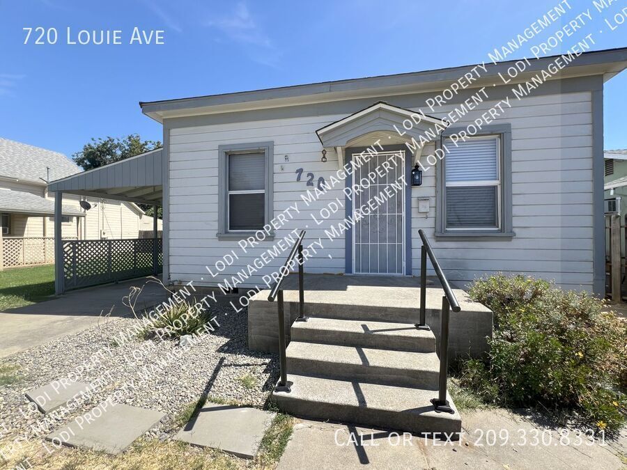 720 Louie Ave in Lodi, CA - Building Photo