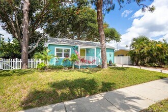 2709 Upton St S in Gulfport, FL - Building Photo - Building Photo