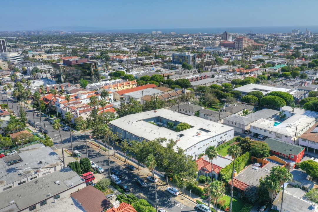 20th St. Apartments in Santa Monica, CA - Building Photo