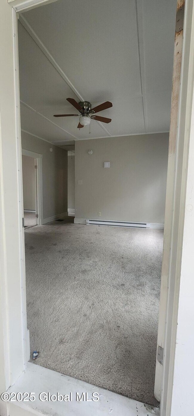 185 Market St in Amsterdam, NY - Building Photo - Building Photo