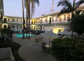 23611 Arlington Ave in Torrance, CA - Building Photo