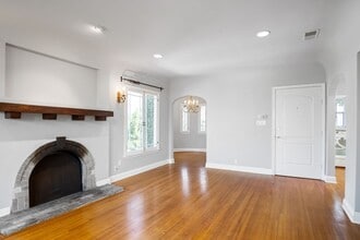 4810-4810 Dockweiler St in Los Angeles, CA - Building Photo - Building Photo
