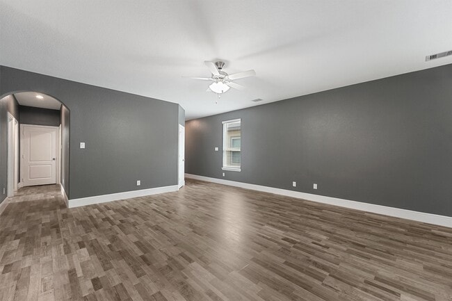 property at 9715 Vanessa Glen Ct