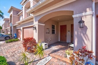 13 Nottingham Pl in Boynton Beach, FL - Building Photo - Building Photo