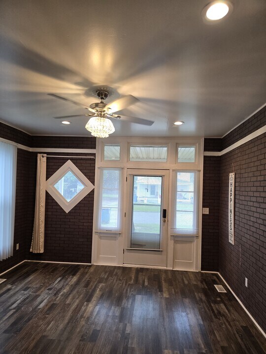 405 W Harnett St, Unit C in Dunn, NC - Building Photo