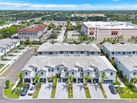 105 SW 184th Ave in Pembroke Pines, FL - Building Photo