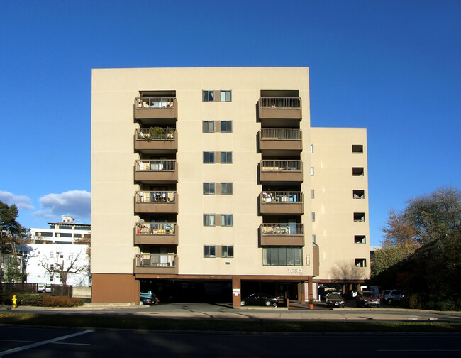 Washington Heights in Stamford, CT - Foto de edificio - Building Photo