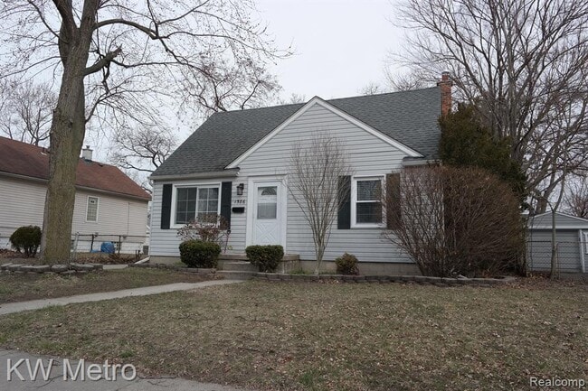 property at 1586 W Saratoga St