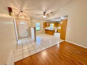 597 N Division St in Oviedo, FL - Building Photo - Building Photo