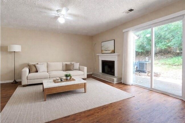 227 Quail Run in Roswell, GA - Building Photo - Building Photo