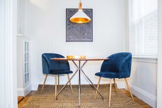 65 Kilmarnock St, Unit 3 in Boston, MA - Building Photo - Building Photo