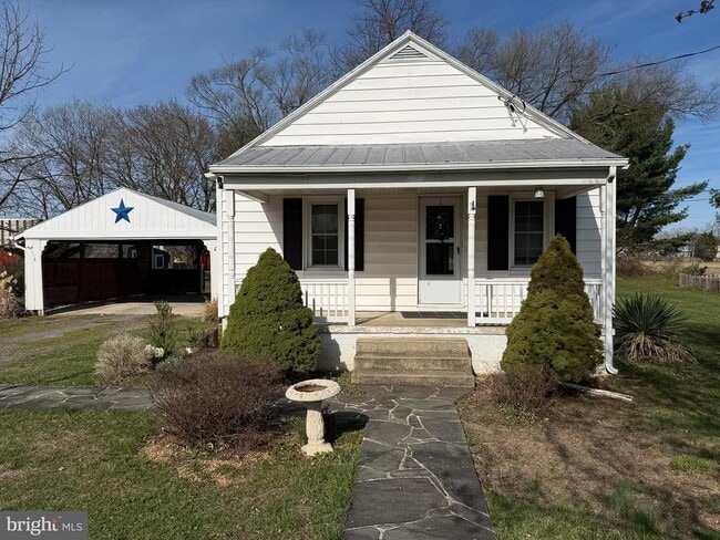 property at 2929 Packer St