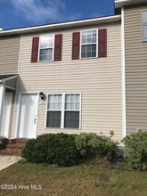 358 Bracken Pl in Jacksonville, NC - Foto de edificio - Building Photo