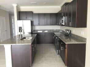 8069 Rolling Shell Trl in Wesley Chapel, FL - Building Photo - Building Photo