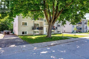 91 Toronto St in Kingston, ON - Building Photo