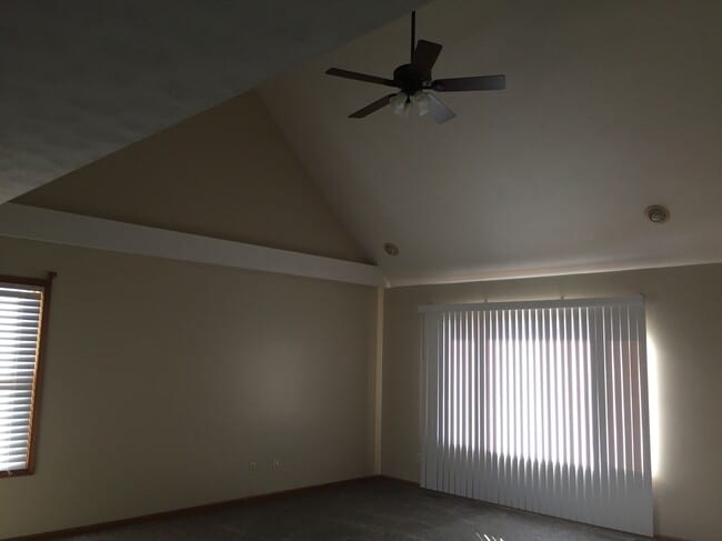 579 Foxcross Dr in Sidney, OH - Building Photo - Building Photo
