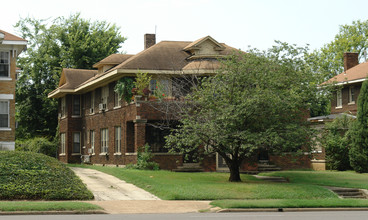 1441 Poplar Ave in Memphis, TN - Building Photo - Building Photo