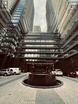 127 Broadway Ave in Toronto, ON - Building Photo