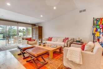 2312 Las Casitas Dr in Wellington, FL - Building Photo - Building Photo