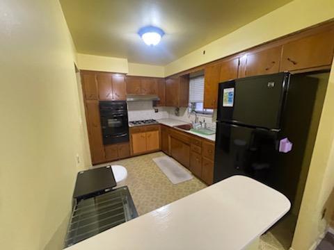 67-20 48th Ave in Queens, NY - Building Photo